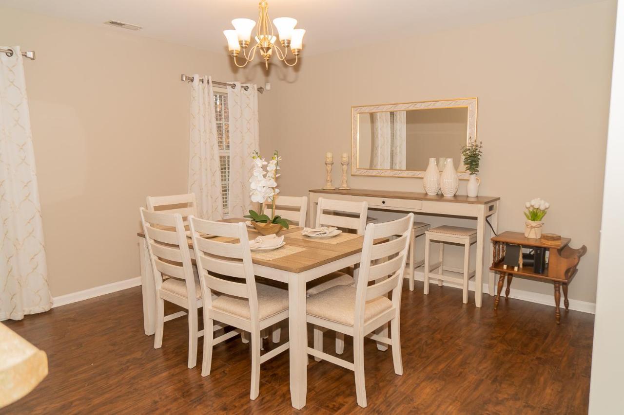 Beautiful Spacious 4 Bedroom House , Sleeps 8+ Raleigh Buitenkant foto